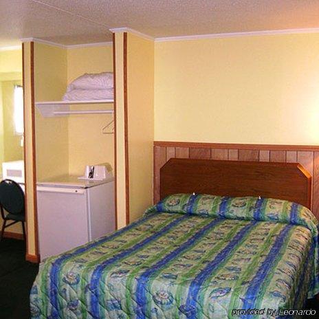 Sea Hawk Oceanfront Motel Myrtle Beach Pokoj fotografie